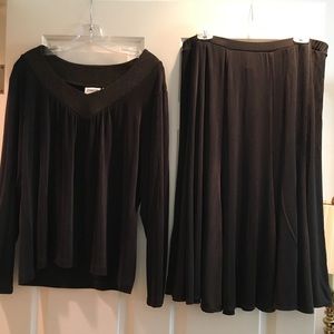 CHICOS Travelers matching Skirt and Top